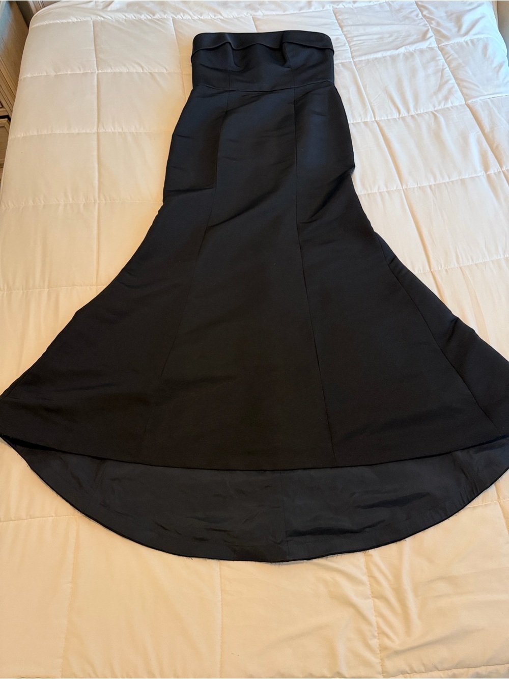 Amsale Black Strapless Mermaid Gown - Picture 3 of 3
